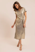 Robe longue dorée - 1