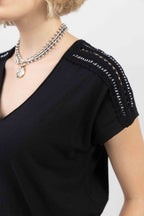 T-shirt noir épaules en crochet - 2