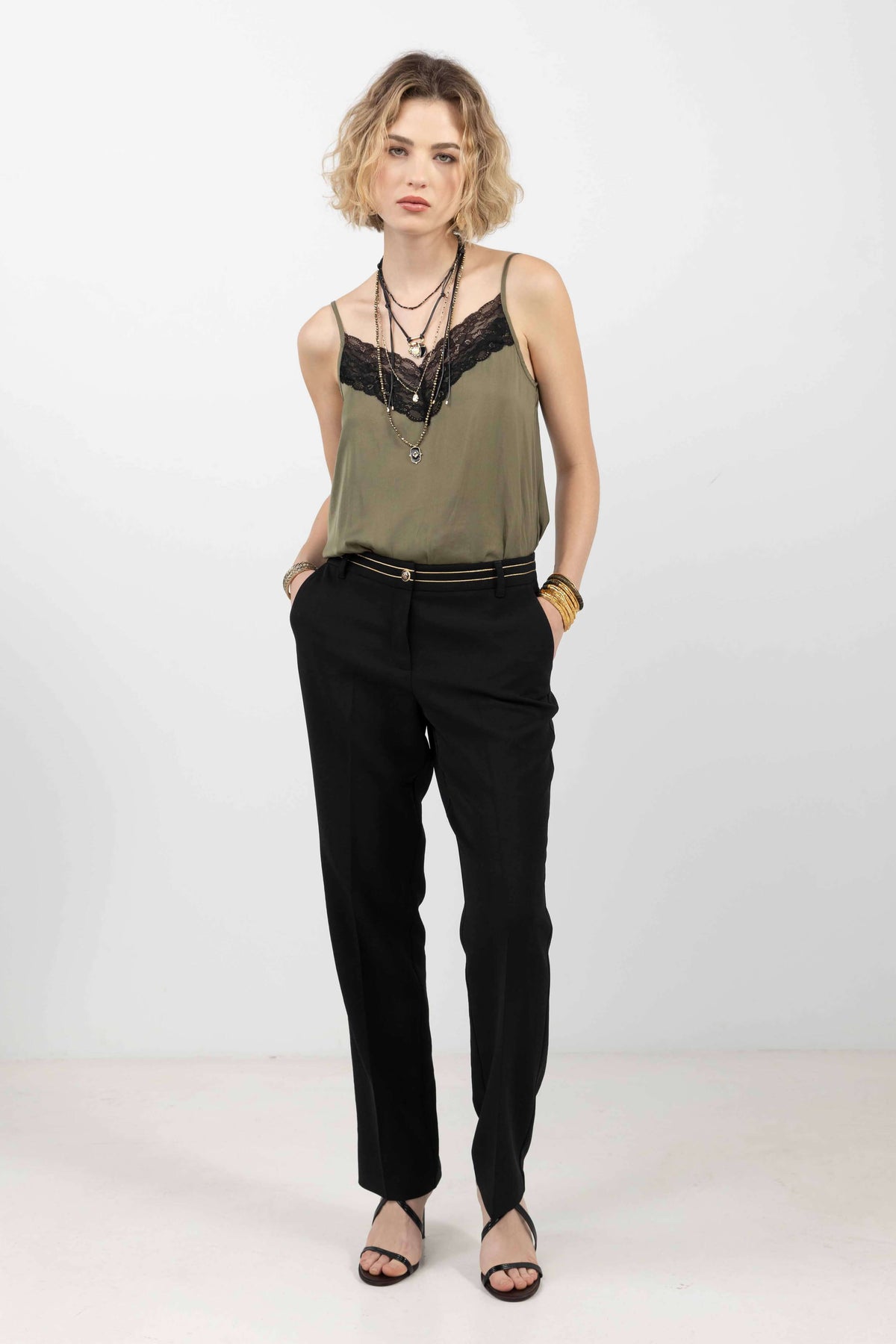 Pantalon noir fluide chic - 1