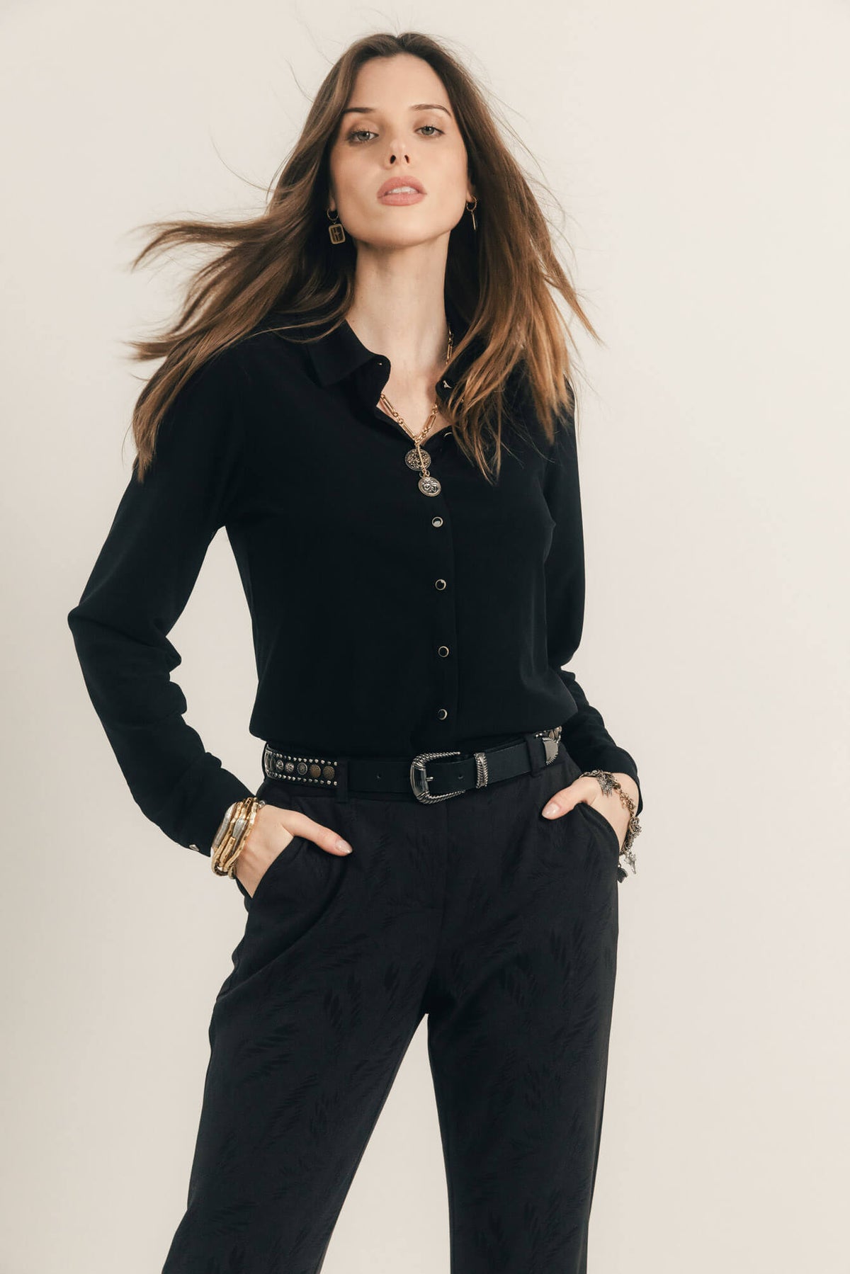 Chemise noire maille minimaliste - 1