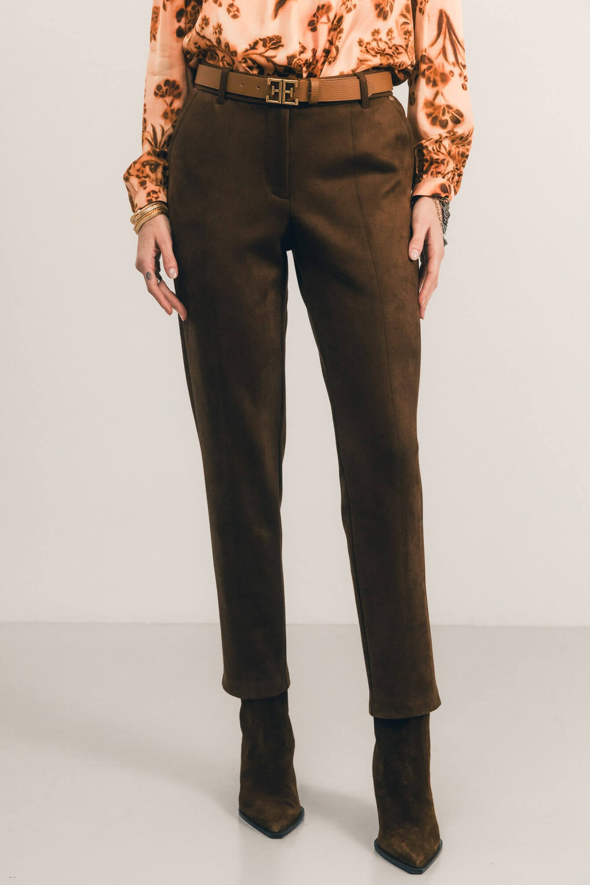 Pantalon choco suédé coupe cigarette - 2