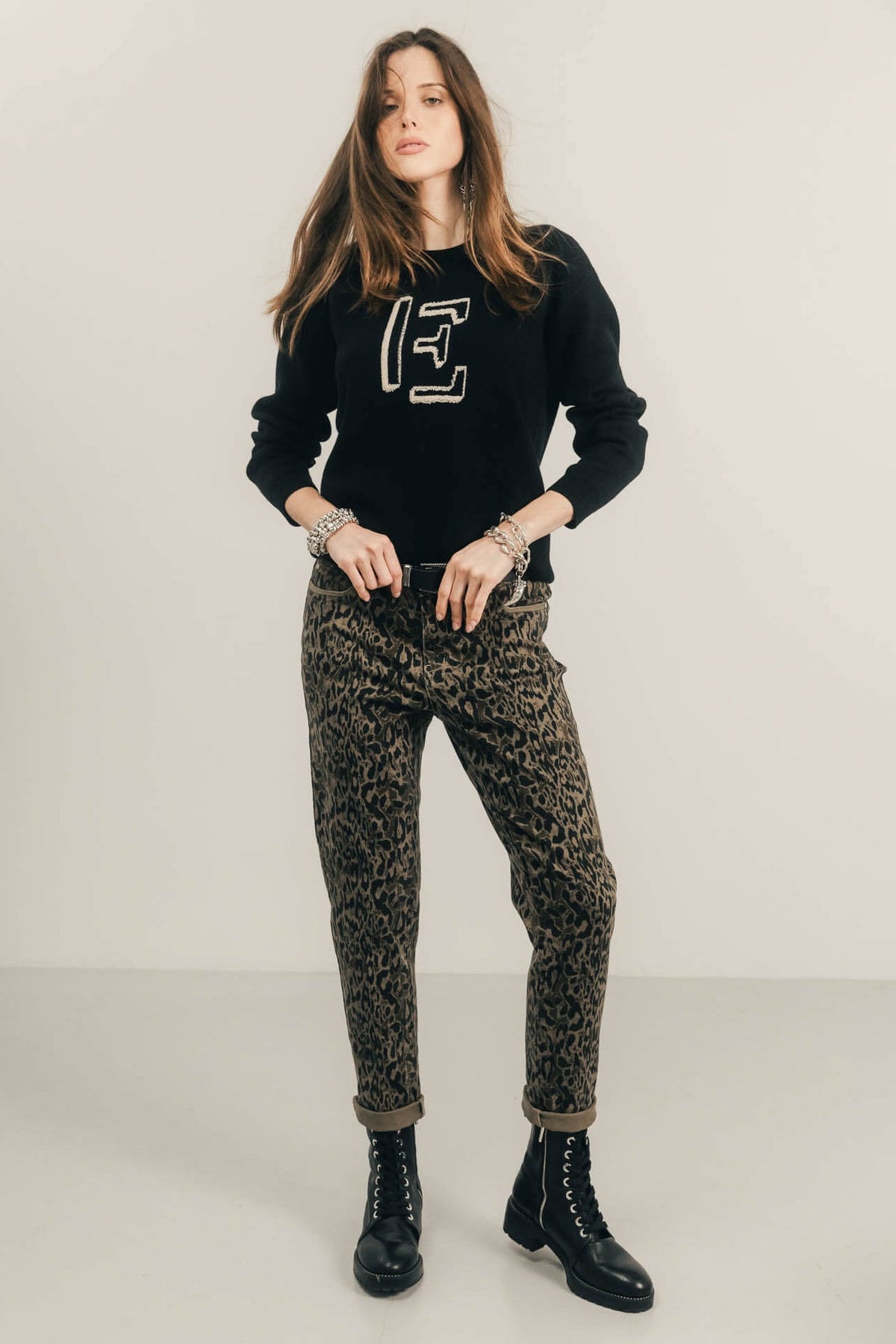 Pull noir monogramme - 1
