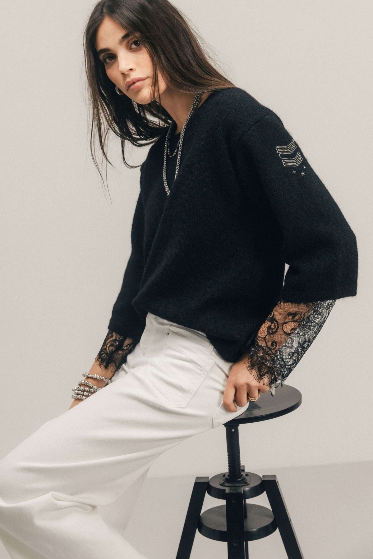 Pull noir manches courtes top dentelle - 1