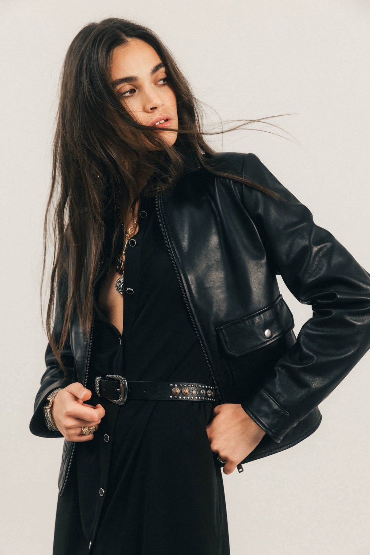 Blouson en cuir noir structuré - 1